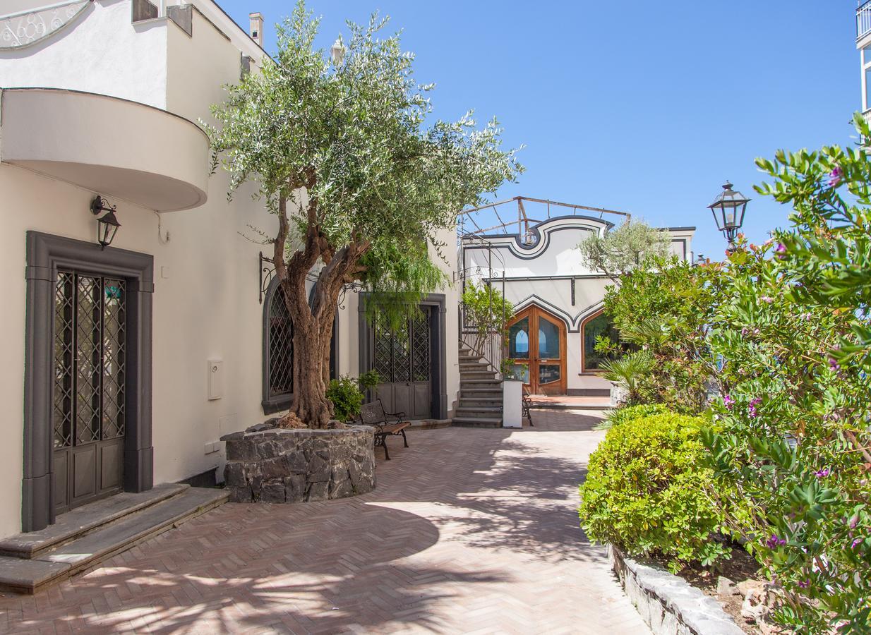 Casa Restino Bed & Breakfast Torre del Greco Luaran gambar