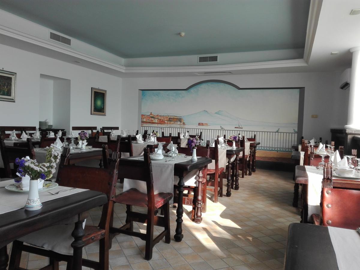 Casa Restino Bed & Breakfast Torre del Greco Luaran gambar