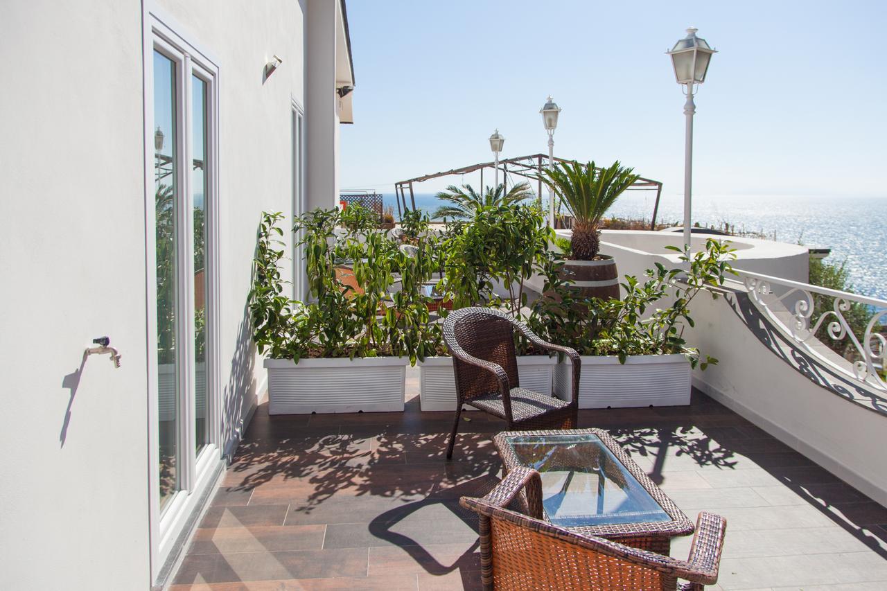 Casa Restino Bed & Breakfast Torre del Greco Luaran gambar